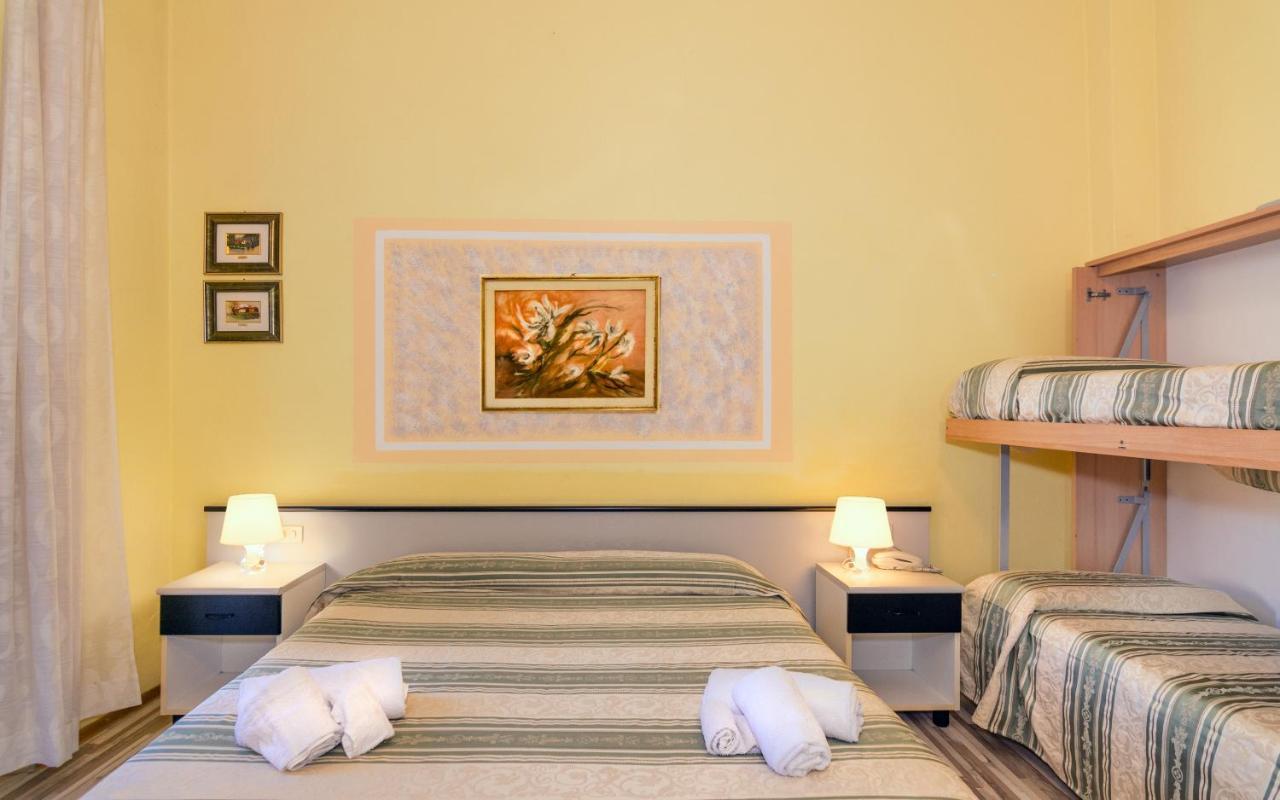 Hotel Stella Del Mare Viareggio Bagian luar foto