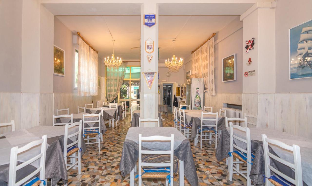 Hotel Stella Del Mare Viareggio Bagian luar foto