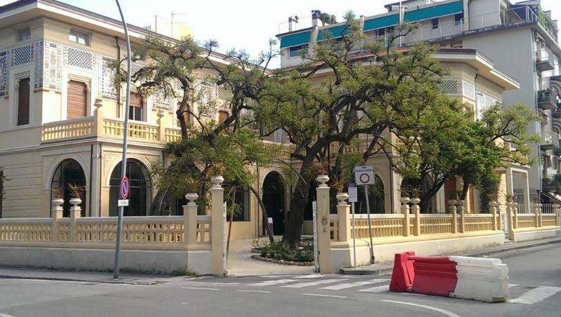 Hotel Stella Del Mare Viareggio Bagian luar foto