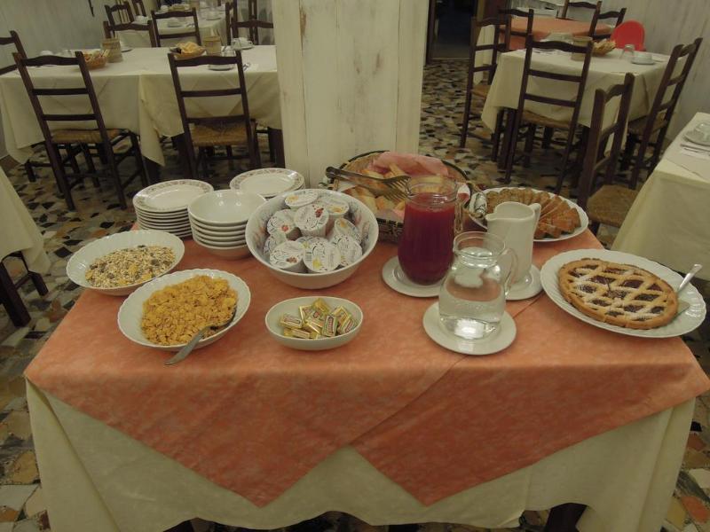 Hotel Stella Del Mare Viareggio Bagian luar foto