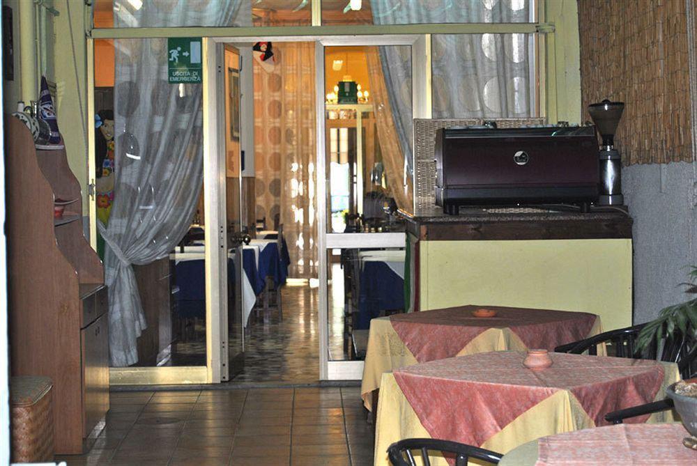 Hotel Stella Del Mare Viareggio Bagian luar foto